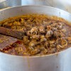 La preparazione delle famose chiocciole al sugo