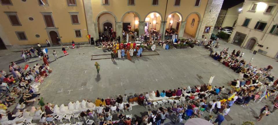 il-banchetto-alla-corte-del-conte-tarlati