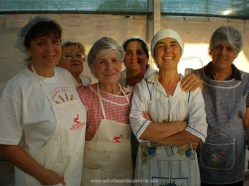 Le cuoche della Sagra della Pastasciutta a Fratta di Cortona